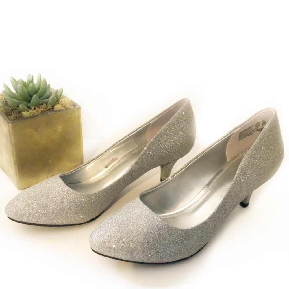 Fioni Silver Glitter Pumps